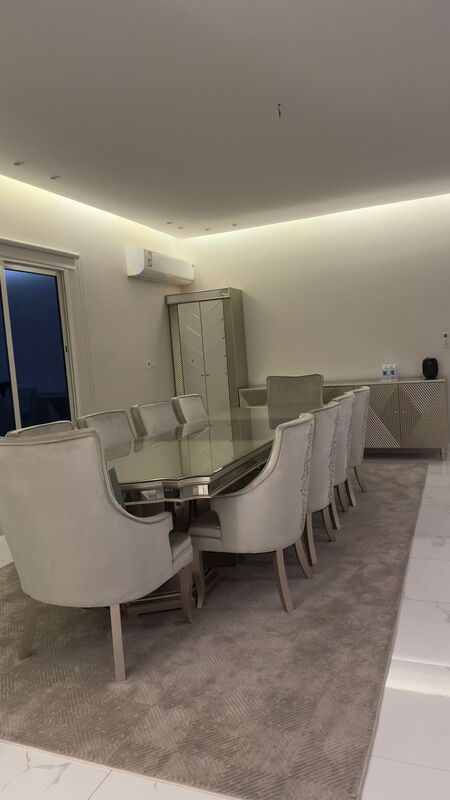 شراء طاولة طعام مستعملة