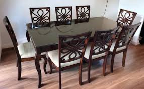 طاولات طعام مستعملة للبيع